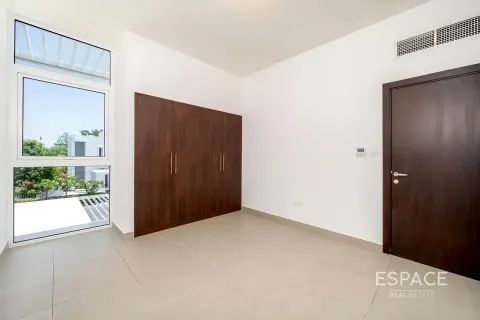 Adosado en Mudon, Dubai, 3 dormitorios, 216 m², № 72440 - foto 6