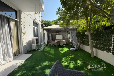 Adosado en Mudon, Dubai, 3 dormitorios, 216 m², № 72440 - foto 14