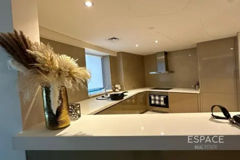 Apartment in Business Bay, Dubai 3 bedrooms, 162 sq.m. № 72438 - photo 7