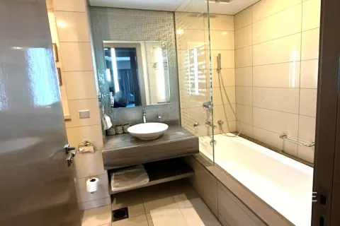 Apartment in Business Bay, Dubai 3 bedrooms, 162 sq.m. № 72438 - photo 12