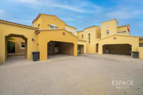 Купить виллу в Арабиан Ранчес, Дубай: 3 спальни, 175м², № 72437 - фото 20