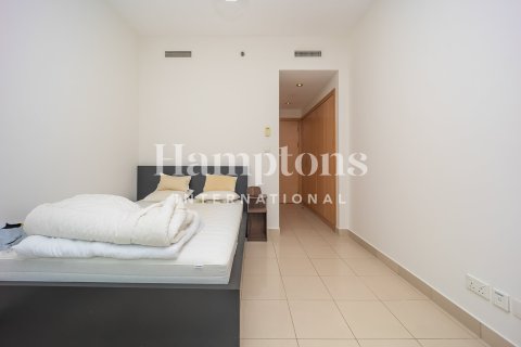 Apartment in The Address Dubai Marina, Dubai Marina, Dubai 2 bedrooms, 120.95970600 sq.m. № 63620 - photo 1