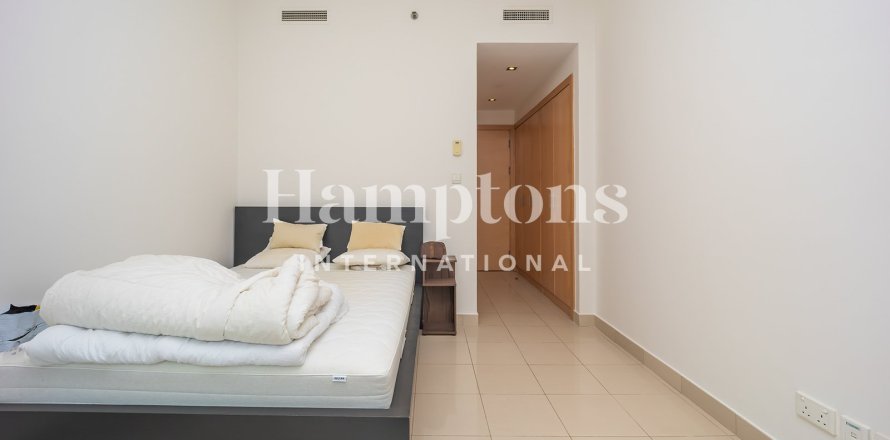 Apartment in The Address Dubai Marina, Dubai Marina, Dubai 2 bedrooms, 120.96 sq.m. № 63620