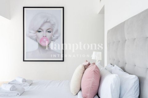 Apartment in Cayan Tower, Dubai Marina, Dubai 2 bedrooms, 141.30546300 sq.m. № 63628 - photo 1