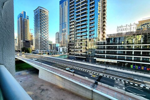 Apartment in Dubai Marina, Dubai 2 bedrooms, 70.5 sq.m. № 10674 - photo 10
