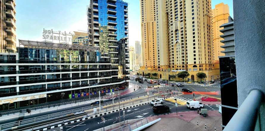 Apartment in Dubai Marina, Dubai 2 bedrooms, 70.5 sq.m. № 10674