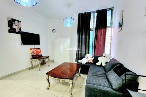 Apartment in Dubai Marina, Dubai 2 bedrooms, 70.5 sq.m. № 10674 - photo 2