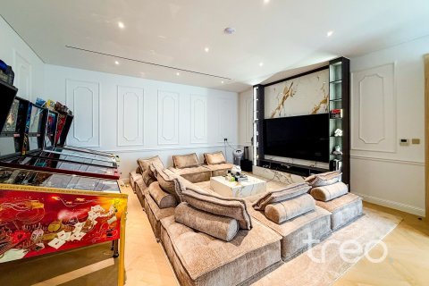 Villa en Jumeirah Park, Dubai, 7 dormitorios, 836.13 m², № 139898 - foto 24