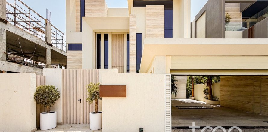 Villa en Jumeirah Park, Dubai, 7 dormitorios, 836.13 m², № 139898