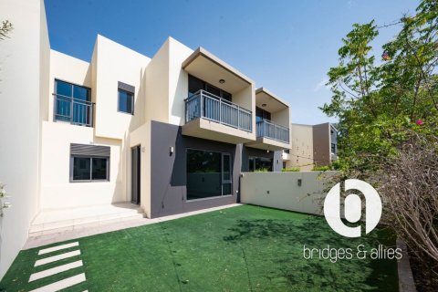 Villa à Dubai Hills Estate, Dubai, 3 chambres, 209 m², № 124607