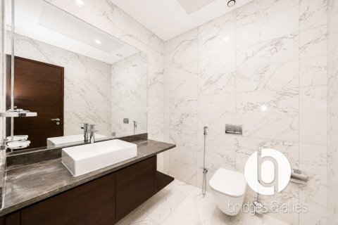 Appartement à Downtown Dubai (Downtown Burj Dubai), Dubai, 2 chambres, 140 m², № 124606 - photo 12