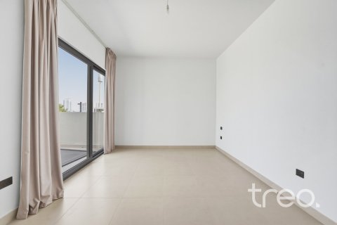 Снять в аренду виллу в Aura, Tilal Al Ghaf, Дубай: 4 спальни, 316.89м², № 119770 - фото 12