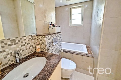 Villa in Legacy, Jumeirah Park, Dubai 4 bedrooms, 314.01 sq.m. № 119766 - photo 21