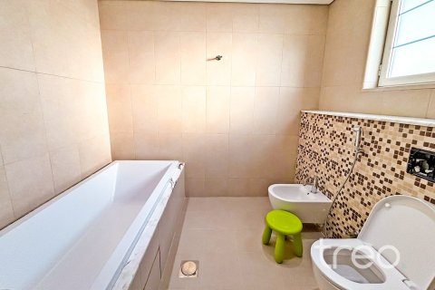 Villa in Legacy, Jumeirah Park, Dubai 4 bedrooms, 314.01 sq.m. № 119766 - photo 26
