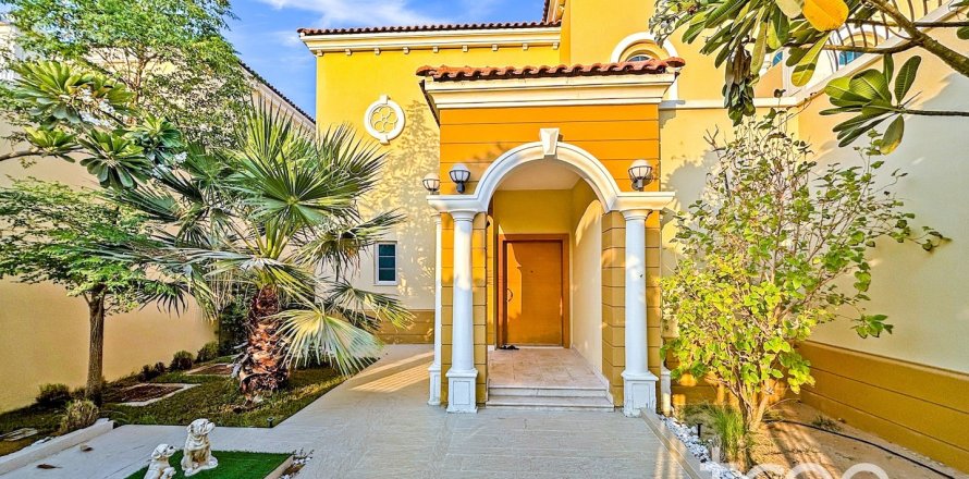 Villa in Legacy, Jumeirah Park, Dubai 4 bedrooms, 314.01 sq.m. № 119766