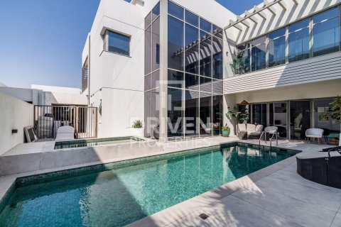 Villa in District One, Mohammed Bin Rashid City, Dubai 5 bedrooms, 961.45 sq.m. № 126811