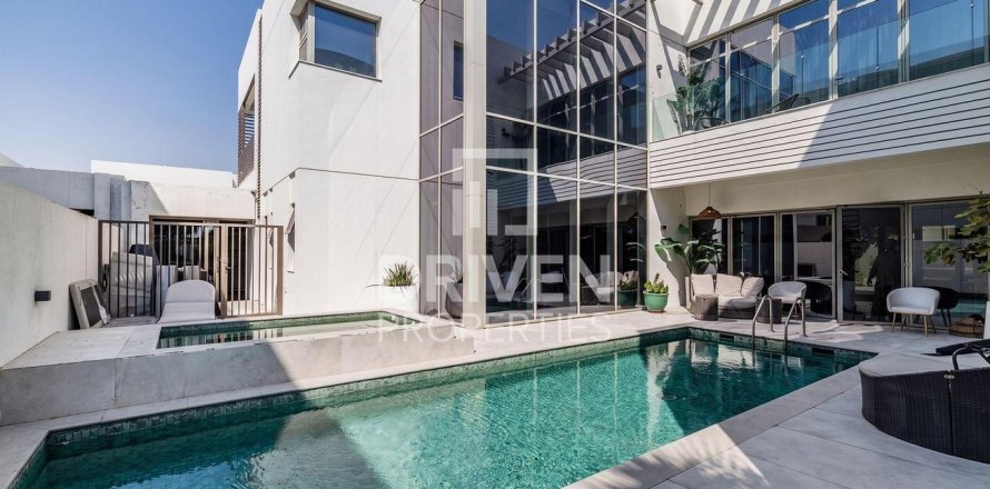 Villa in District One, Mohammed Bin Rashid City, Dubai 5 bedrooms, 961.45 sq.m. № 126811