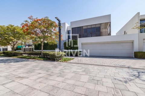 Villa in District One, Mohammed Bin Rashid City, Dubai 5 bedrooms, 961.45 sq.m. № 126811 - photo 6
