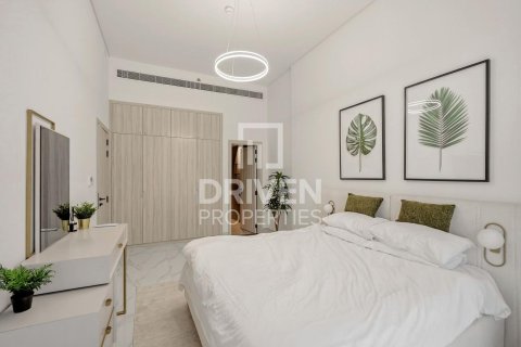 Apartment in Jumeirah Village Circle, Dubai 1 bedroom, 92.62 sq.m. № 135477 - photo 2