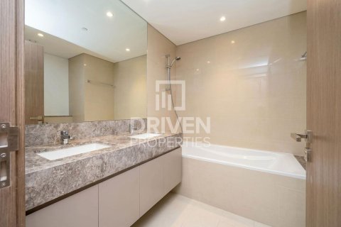 Appartement à Opera District, Downtown Dubai (Downtown Burj Dubai), Dubai, 2 chambres, 112.78 m², № 135483 - photo 3
