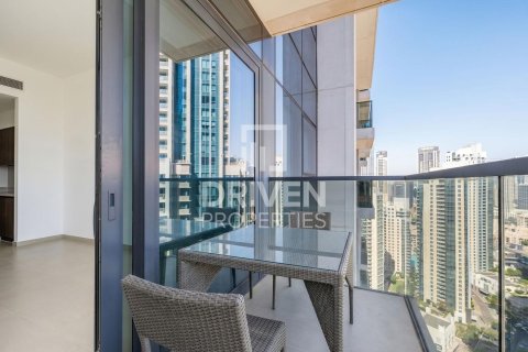 Appartement à Opera District, Downtown Dubai (Downtown Burj Dubai), Dubai, 2 chambres, 112.78 m², № 135483 - photo 9