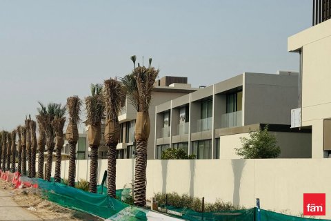 Villa in Dubai 3 bedrooms, 347.7 sq.m. № 49072 - photo 1