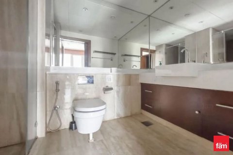 Купить квартиру в Бизнес-Бэе, Дубай: 2 спальни, 183.4м², № 49073 - фото 5