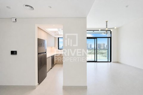 Apartment in Al Furjan, Dubai 2 bedrooms, 111.11 sq.m. № 128301 - photo 3