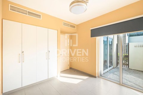 Apartamento en EMAAR South, Dubai South (Dubai World Central), Dubai, 3 dormitorios, 250.37 m², № 128303 - foto 10