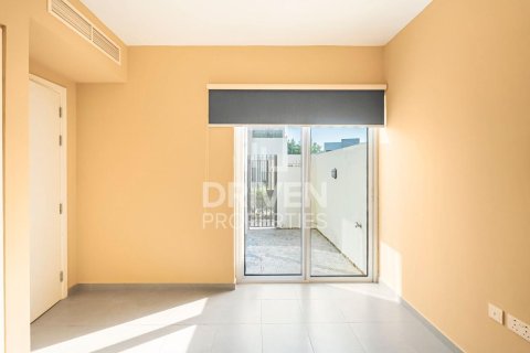 Apartamento en EMAAR South, Dubai South (Dubai World Central), Dubai, 3 dormitorios, 250.37 m², № 128303 - foto 9