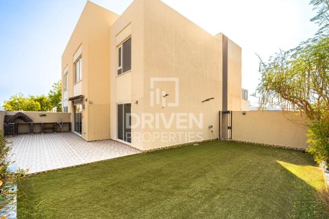 Apartamento en EMAAR South, Dubai South (Dubai World Central), Dubai, 3 dormitorios, 250.37 m², № 128303