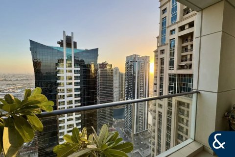 Apartamento en Jumeirah Lake Towers, Dubai, 3 dormitorios, 126 m², № 75031 - foto 1