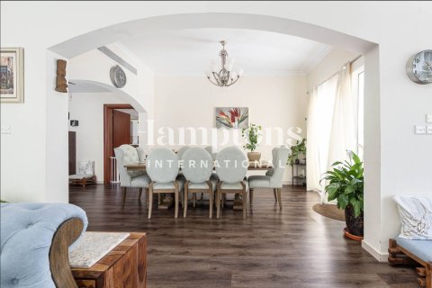 Villa in Meadows 1, Meadows, Dubai 5 bedrooms, 353.49591500 sq.m. № 63698 - photo 7