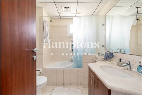 Villa in Meadows 1, Meadows, Dubai 5 bedrooms, 353.49591500 sq.m. № 63698 - photo 6