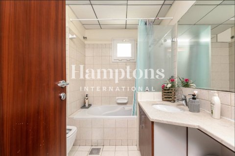 Villa in Meadows 1, Meadows, Dubai 5 bedrooms, 353.49591500 sq.m. № 63698 - photo 2