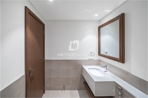 Apartment in EMAAR Beachfront, Dubai Harbour, Dubai 2 bedrooms, 112 sq.m. № 15995 - photo 24