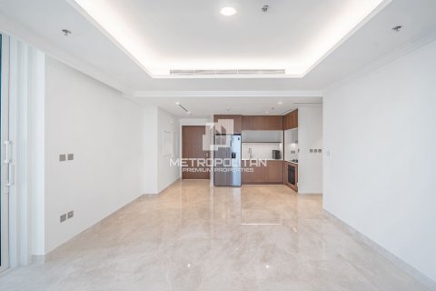 Apartment in EMAAR Beachfront, Dubai Harbour, Dubai 2 bedrooms, 112 sq.m. № 15995 - photo 12