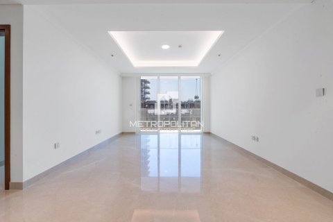 Apartment in EMAAR Beachfront, Dubai Harbour, Dubai 1 bedroom, 74 sq.m. № 16000 - photo 4