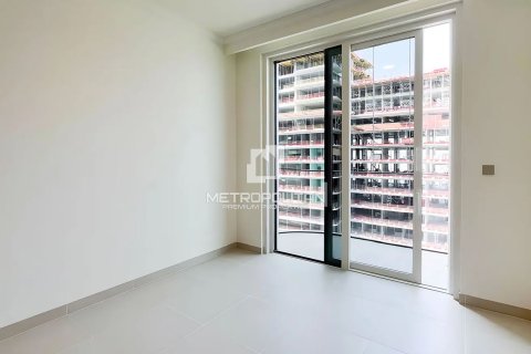 Apartment in EMAAR Beachfront, Dubai Harbour, Dubai 1 bedroom, 68 sq.m. № 15996 - photo 12