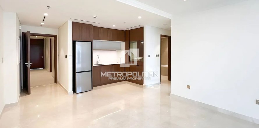 Apartment in EMAAR Beachfront, Dubai Harbour, Dubai 1 bedroom, 74 sq.m. № 15998