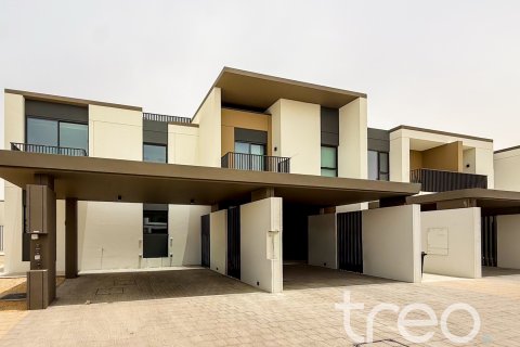 Townhouse in Arabian Ranches 3, Dubai 4 bedrooms, 298.59 sq.m. № 119870 - photo 3