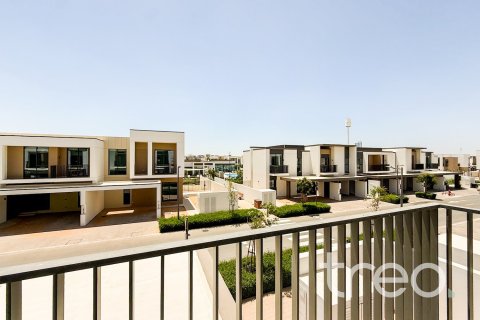 Townhouse in Arabian Ranches 3, Dubai 4 bedrooms, 298.59 sq.m. № 119870 - photo 4