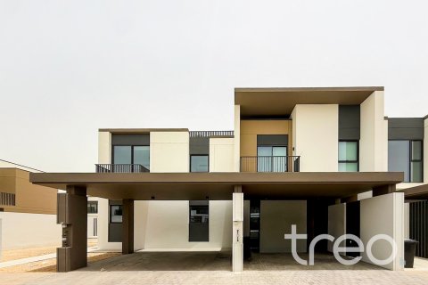 Townhouse in Arabian Ranches 3, Dubai 4 bedrooms, 298.59 sq.m. № 119870 - photo 5