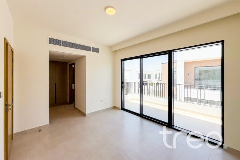 Townhouse in Arabian Ranches 3, Dubai 4 bedrooms, 298.59 sq.m. № 119870 - photo 12