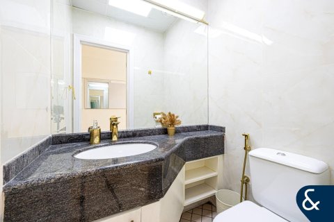 Apartment in Dream Towers, Dubai Marina, Dubai 1 bedroom, 63 sq.m. № 78908 - photo 14