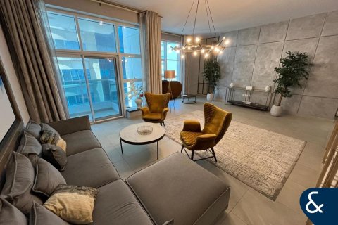 Apartment in Marina Arcade Tower, Dubai Marina, Dubai 3 bedrooms, 229 sq.m. № 78907 - photo 2