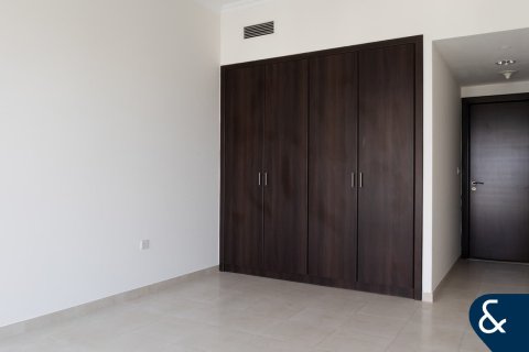 Apartment in Churchill Towers, Business Bay, Dubai 2 bedrooms, 118 sq.m. № 78909 - photo 10
