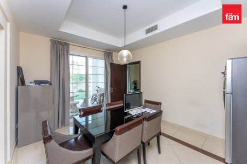 Villa en Dubai, 4 dormitorios, 635.9 m², № 121987 - foto 15