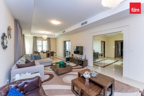 Villa en Dubai, 4 dormitorios, 635.9 m², № 121987 - foto 16