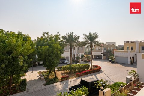 Villa en Dubai, 4 dormitorios, 635.9 m², № 121987 - foto 13